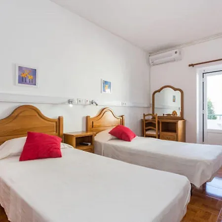 Pensao Dona Ana By Portugalferias Guest house